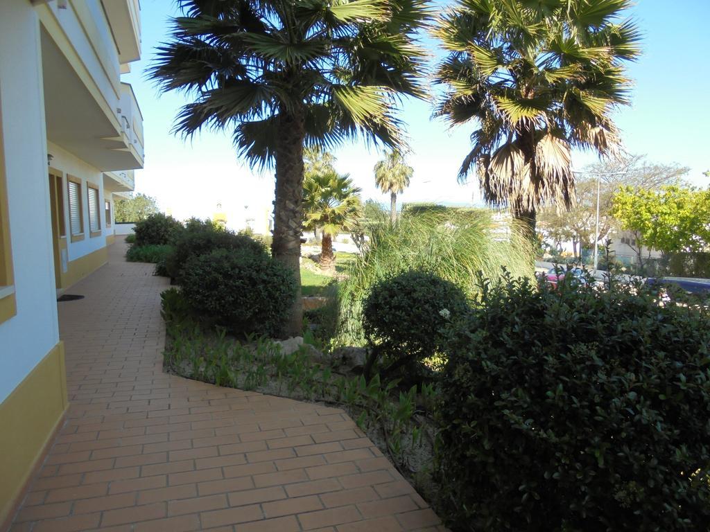 אלבופיירה Jardim Paraiso Apartments מראה חיצוני תמונה