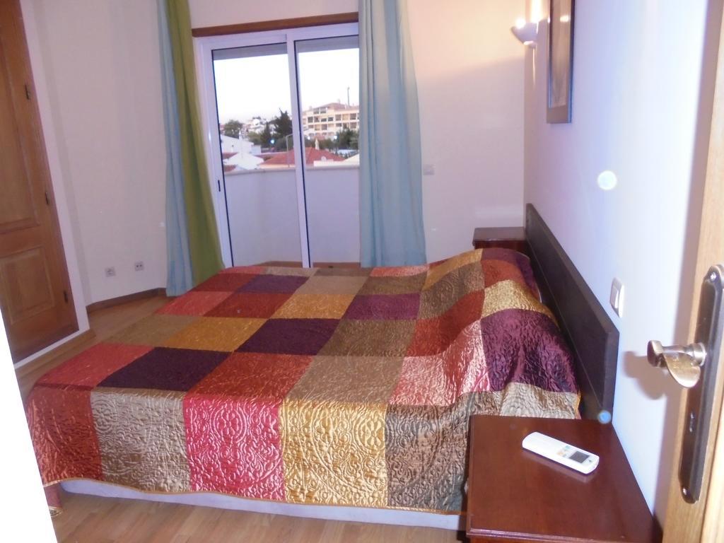 אלבופיירה Jardim Paraiso Apartments מראה חיצוני תמונה
