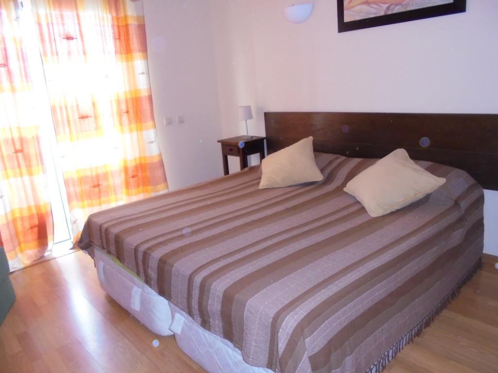 אלבופיירה Jardim Paraiso Apartments מראה חיצוני תמונה
