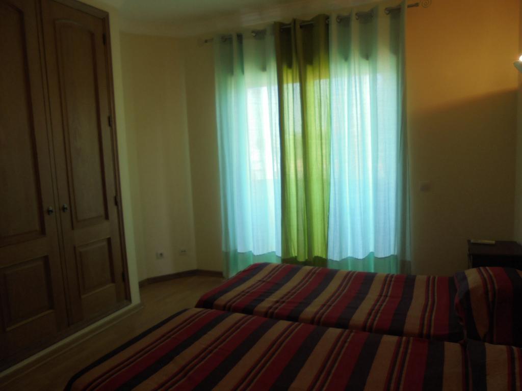 אלבופיירה Jardim Paraiso Apartments מראה חיצוני תמונה