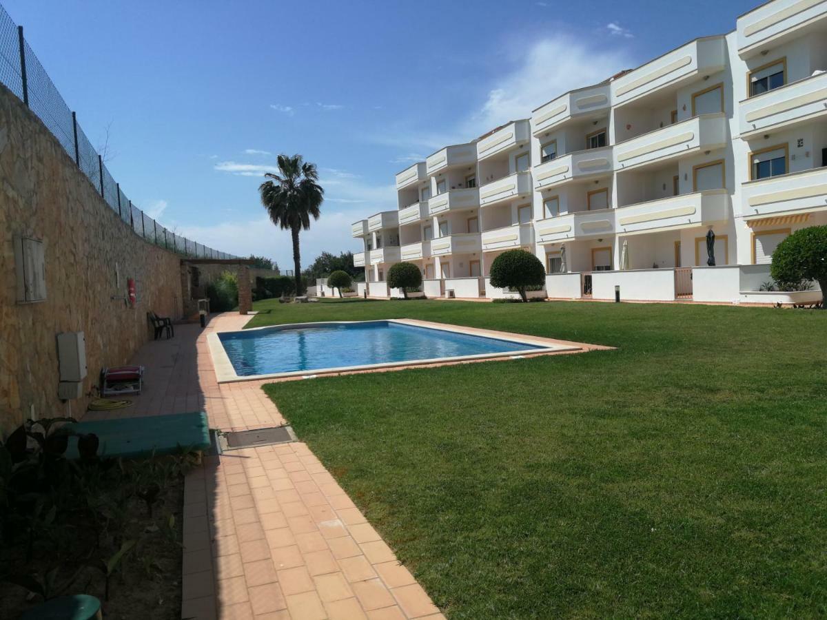 אלבופיירה Jardim Paraiso Apartments מראה חיצוני תמונה